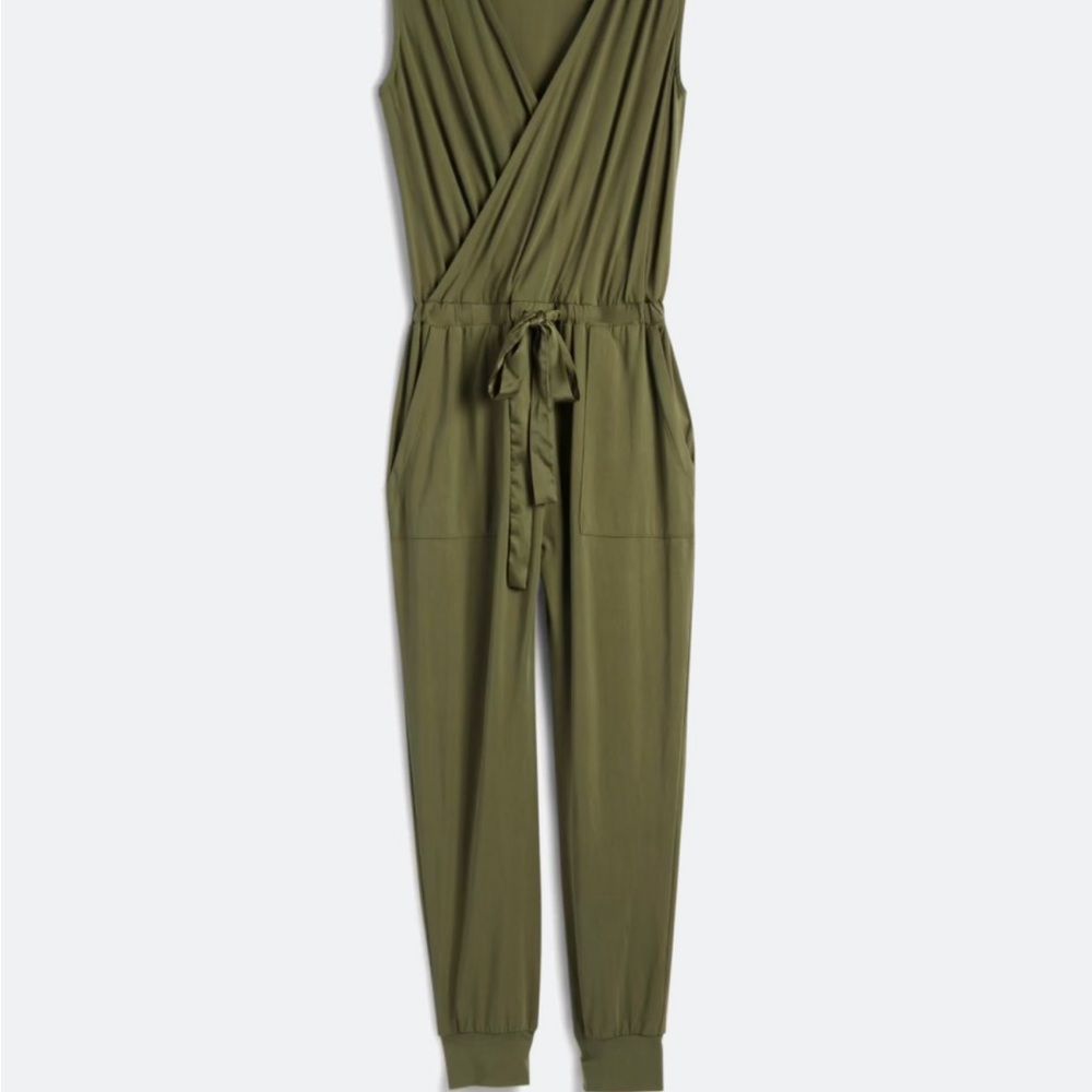 Olive Green Sleeveless Jumpsuit